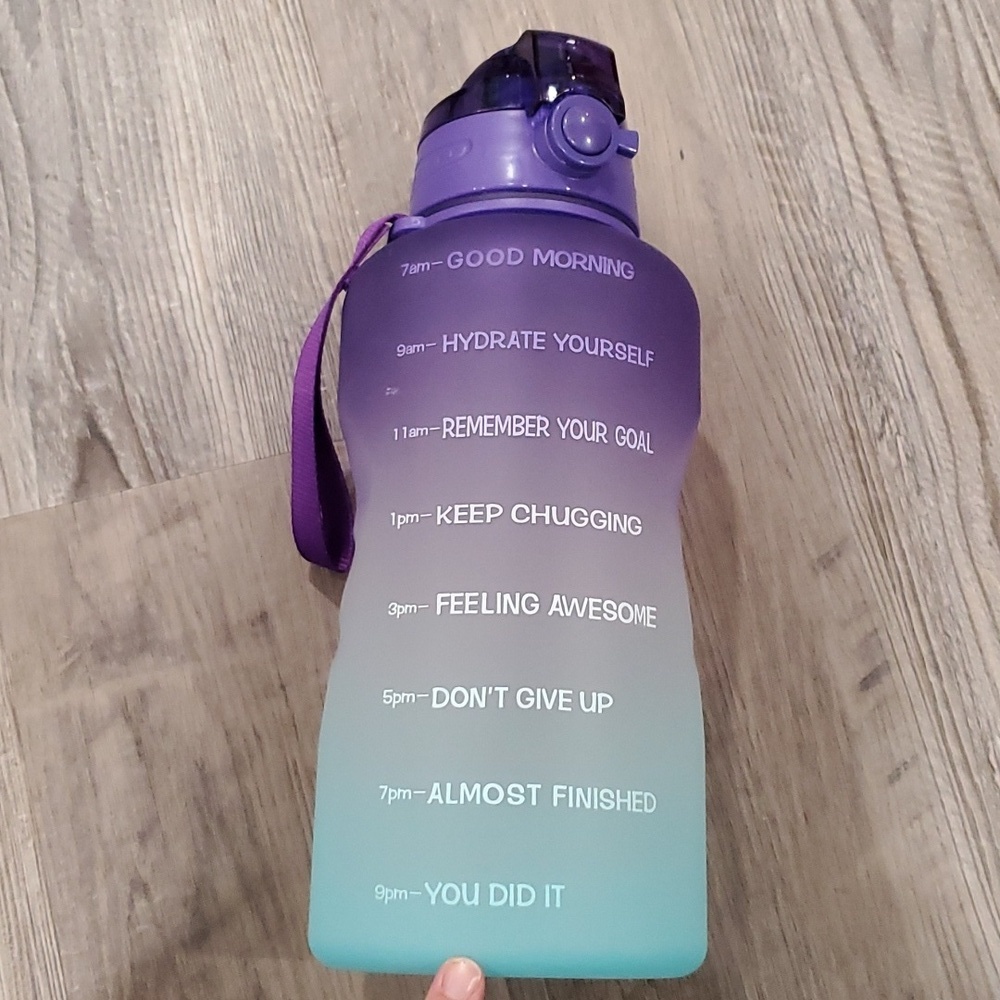 Giotto Motivational 128 Ounces Water Bottle